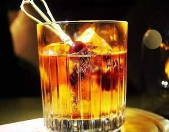 新八大名酒排名,伏特加酒口感清爽、杜松子酒酒精度很高 新八大名酒排名,伏特加酒口感清爽、杜松子酒酒精度很高