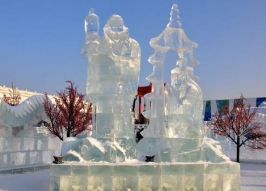 哈爾濱的冰雪節(jié)和冰雪大世界有什么分別?哈爾濱冰雪世界過(guò)年?duì)I業(yè)時(shí)間 哈爾濱的冰雪節(jié)和冰雪大世界有什么分別?哈爾濱冰雪世界過(guò)年?duì)I業(yè)時(shí)間