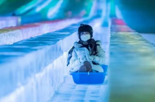 哈爾濱的冰雪節(jié)和冰雪大世界有什么分別?哈爾濱冰雪世界過(guò)年?duì)I業(yè)時(shí)間 哈爾濱的冰雪節(jié)和冰雪大世界有什么分別?哈爾濱冰雪世界過(guò)年?duì)I業(yè)時(shí)間