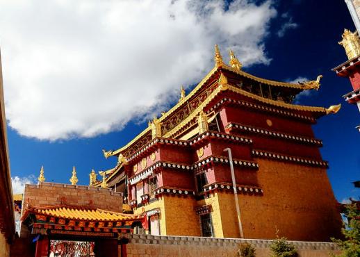中國(guó)十大藏傳佛教寺院,布達(dá)拉宮歷史悠久、扎什倫布寺文化底蘊(yùn)深厚 中國(guó)十大藏傳佛教寺院,布達(dá)拉宮歷史悠久、扎什倫布寺文化底蘊(yùn)深厚
