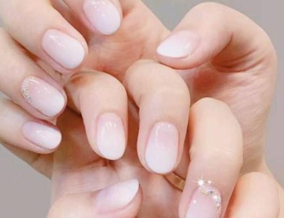 卸掉美甲需要注意什么?卸甲后怎樣保養(yǎng)指甲 卸掉美甲需要注意什么?卸甲后怎樣保養(yǎng)指甲