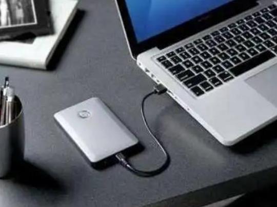 移動硬盤怎樣才能連接液晶電視?移動硬盤制作啟動盤怎么分區 移動硬盤怎樣才能連接液晶電視?移動硬盤制作啟動盤怎么分區