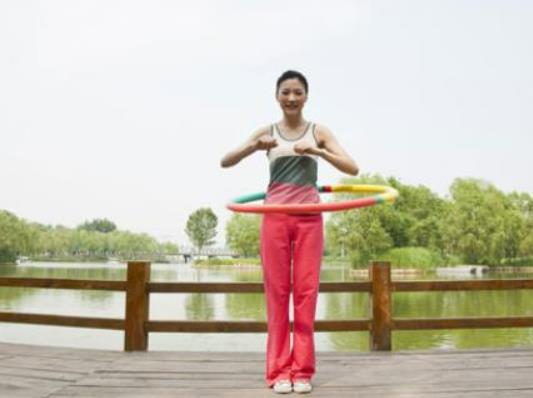怎么轉(zhuǎn)呼啦圈安全?呼啦圈適合幾斤的女生 怎么轉(zhuǎn)呼啦圈安全?呼啦圈適合幾斤的女生