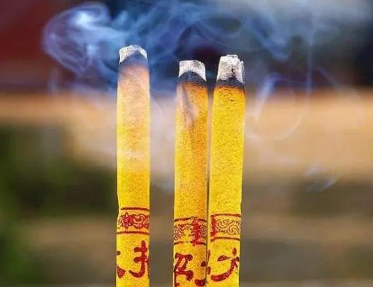 上香有哪些是要注意的?怎么給財神爺上香