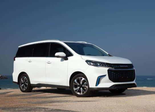 汽車機油粘度低會省油嗎?汽車機油沒變顏色要換嗎